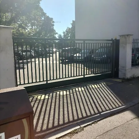 Apartament Joli Proche Metro